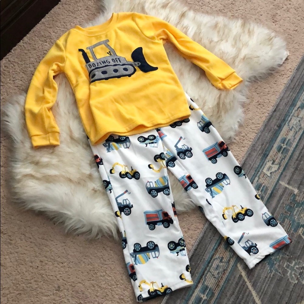 Never been worn kids 2 piece pajama